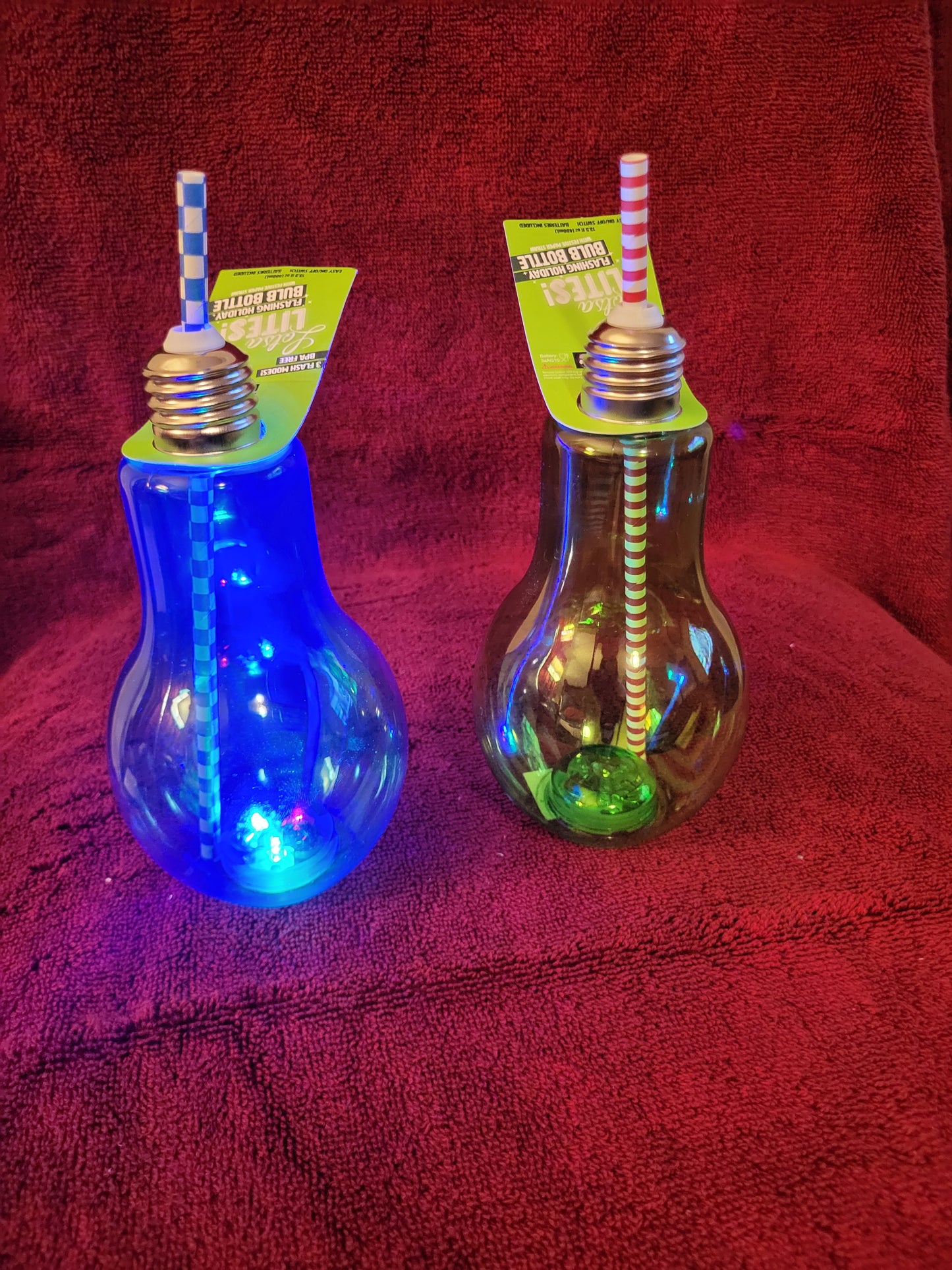 Blinking Christmas light cup w/straw