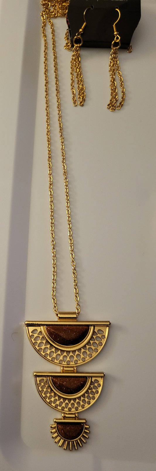 9c Jewelry Necklace and Earrings