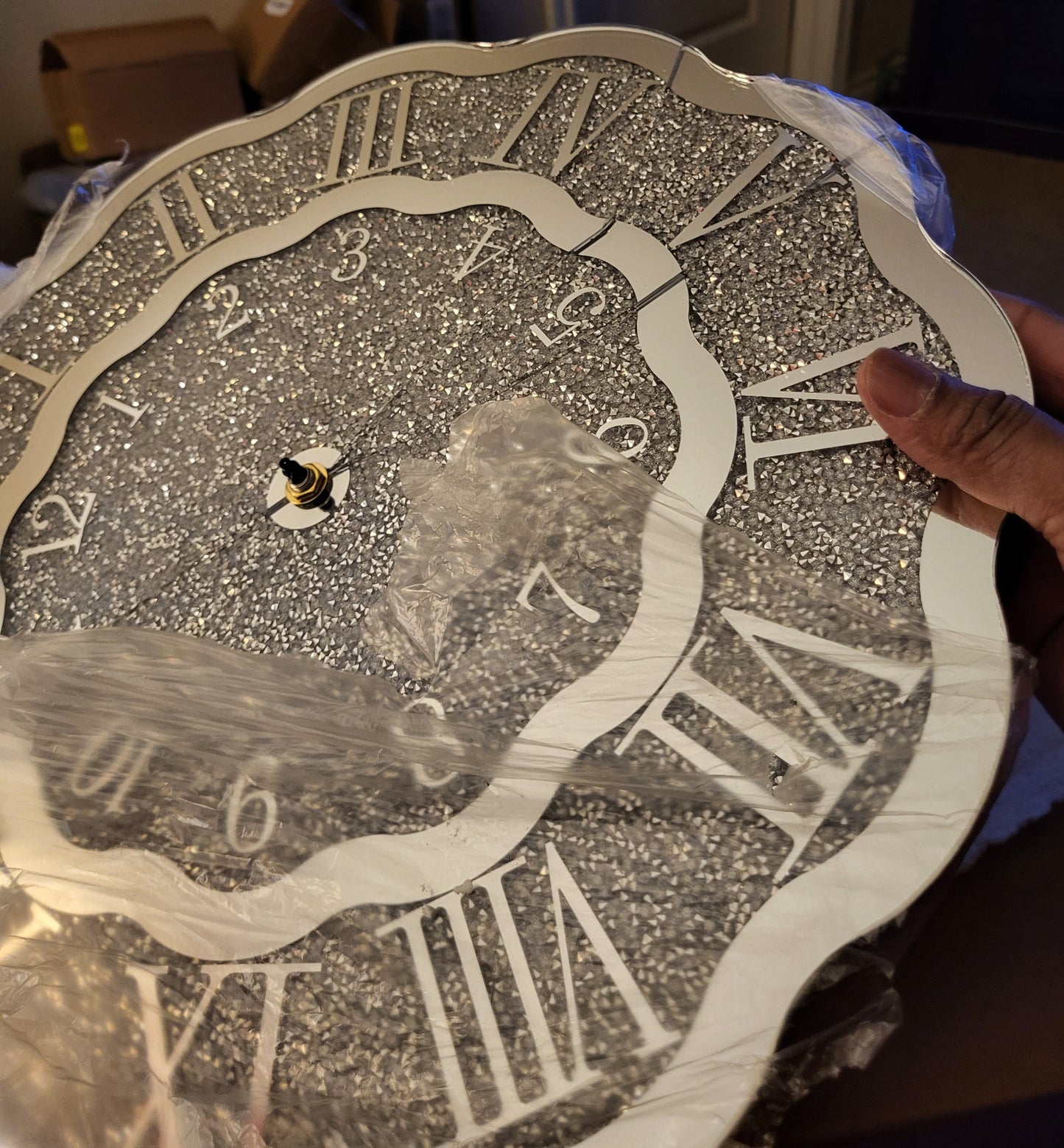 6c Crushed Diamond Mirrored Wall Clock! SLIGHT IMPERFECTION---SOLD AS IS!