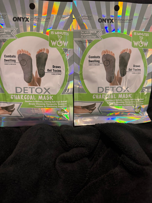 Onyx Detox Charcoal Foot Mask