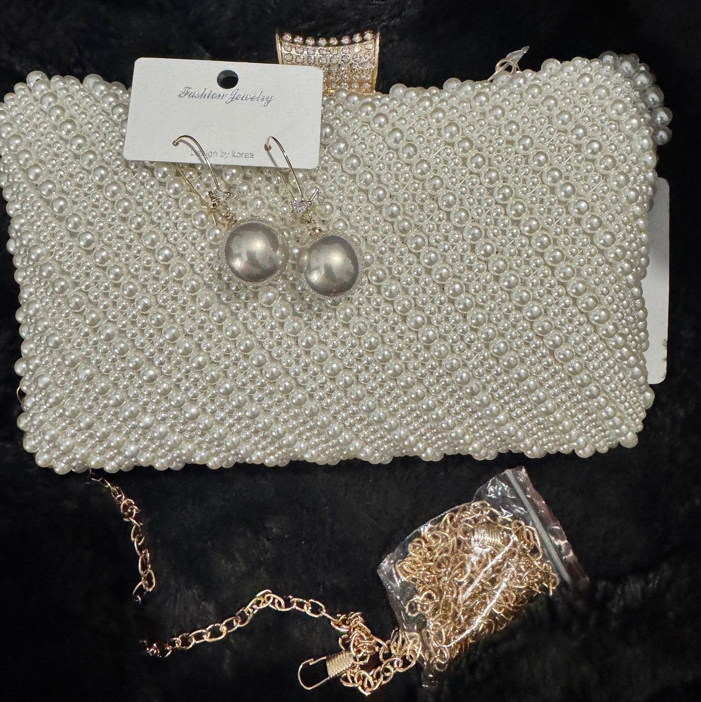 Pearl Clutch Purse Trimmed In Gold W/Bow Pearl Gold Earrings Perfect For a Wedding