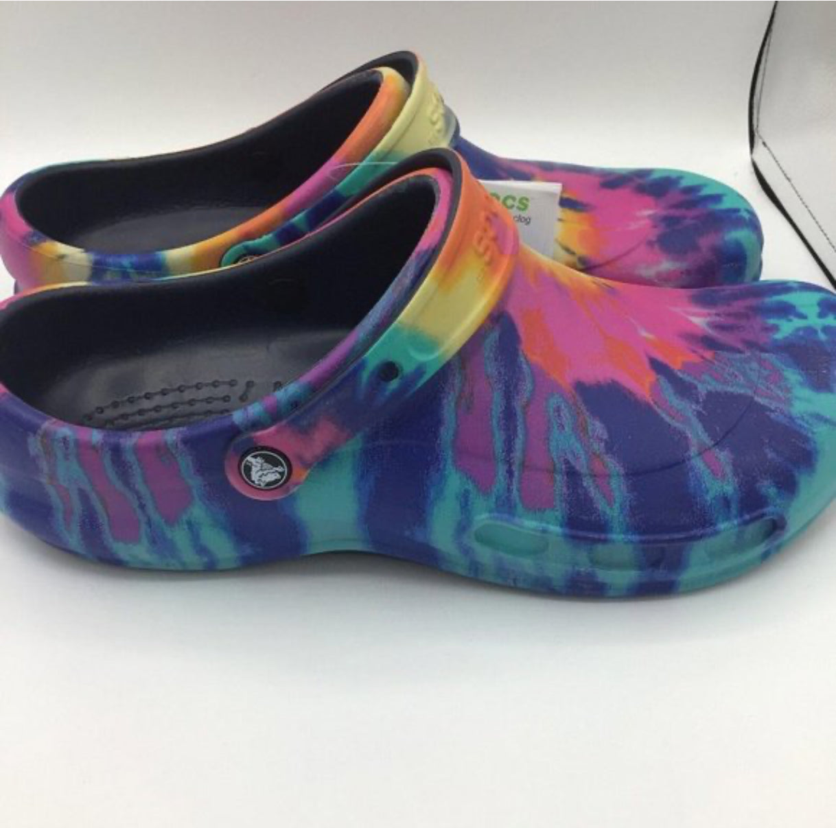 Crocs Bistro Graphic Clogs Rainbow Tie Dye Sandals Men’s Size 12-BRAND NEW
