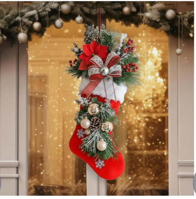 -000- Christmas Stocking Swag 17' Wreath